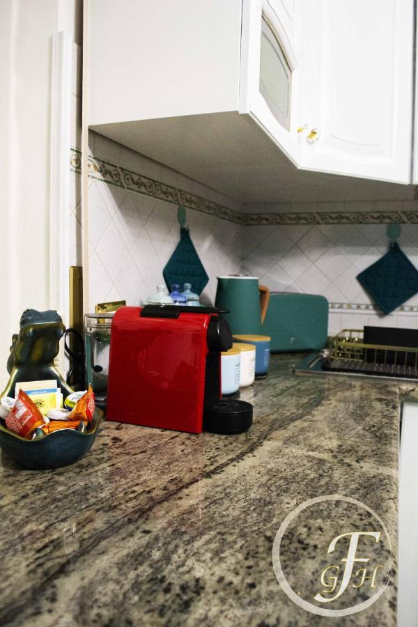 Fenty Guest House ローマ エクステリア 写真