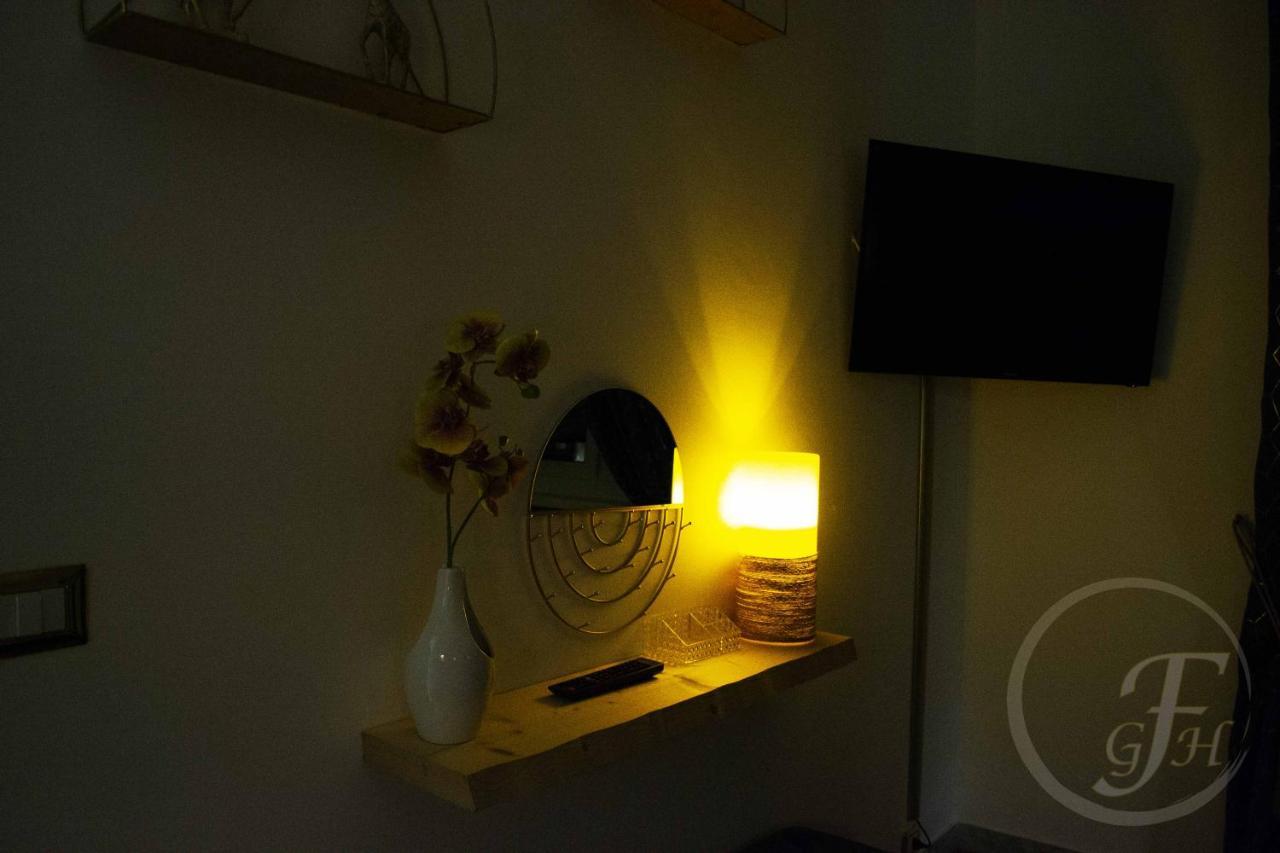 Fenty Guest House ローマ エクステリア 写真