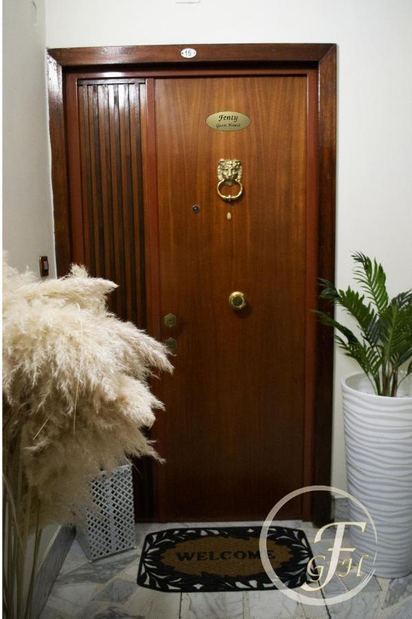 Fenty Guest House ローマ エクステリア 写真