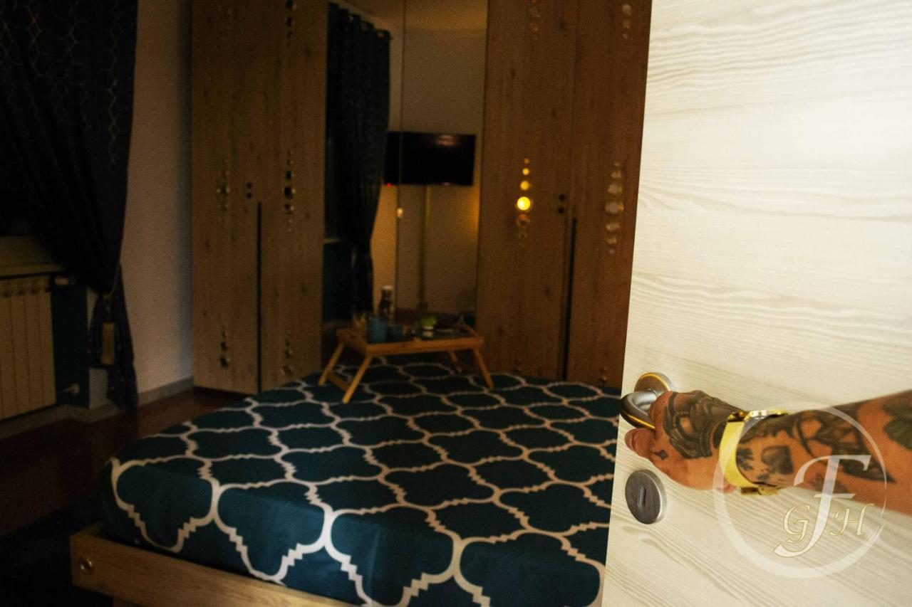 Fenty Guest House ローマ エクステリア 写真